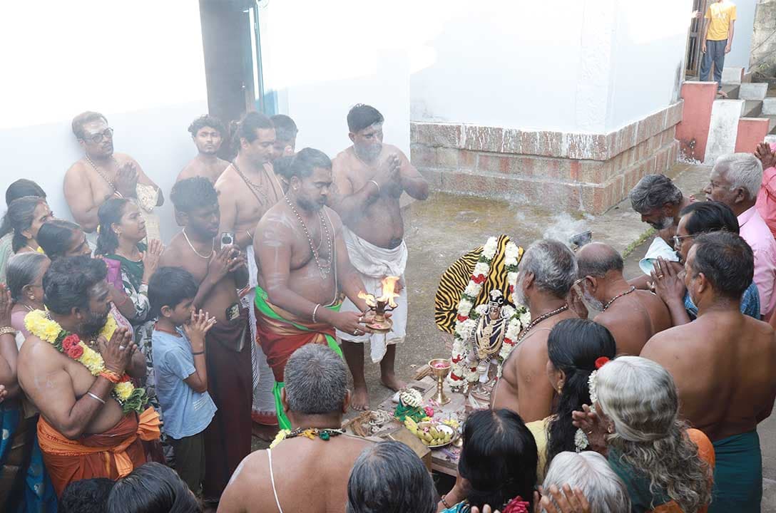 Sacred Thirumurai Pezhai Procession by Siva Muralidharan Ragaveshvarar Temple, Derisanamcope | 14-01-2026 - Image 2