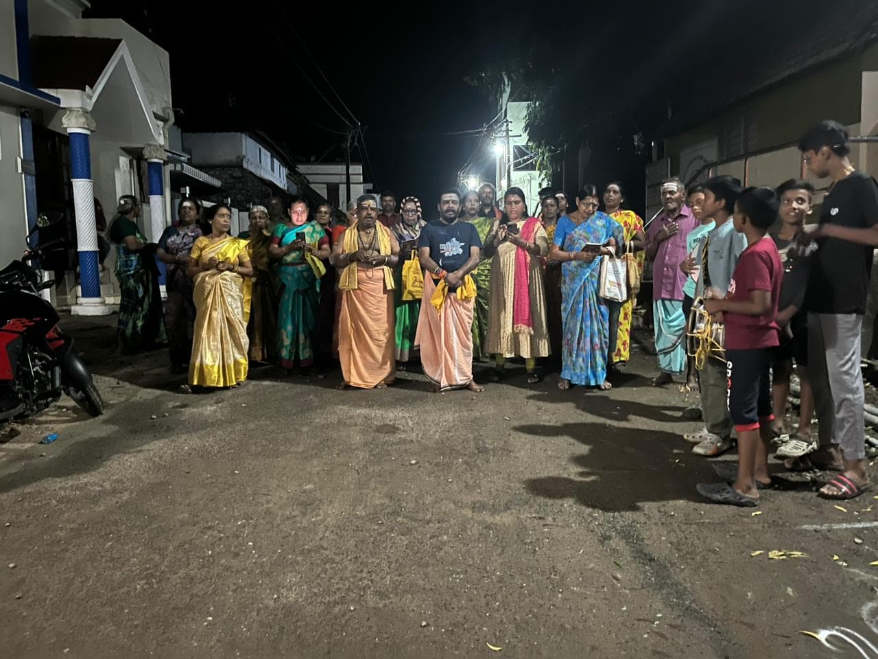 SreeMadam Derisanamcope 6th Year Margazhi Month Thiruvempavai Veedhi Ula “Second Day” 17-12-2025 Wednesday Arulmigu Ulaganayagi Udanurai Sri Raghaveswarar Temple Derisanamcope - Image 2