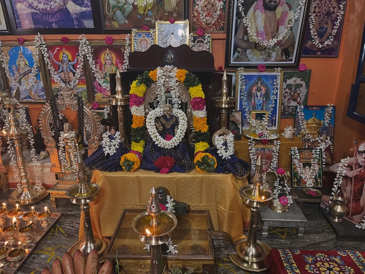 Grand Pournami Pooja & Sri Narayani Abhishegam - Image 4