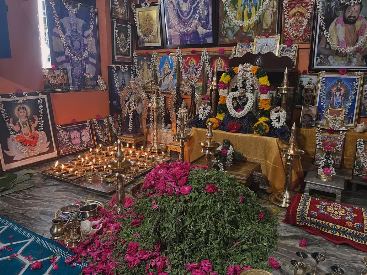 Grand Pournami Pooja & Sri Narayani Abhishegam - Image 6