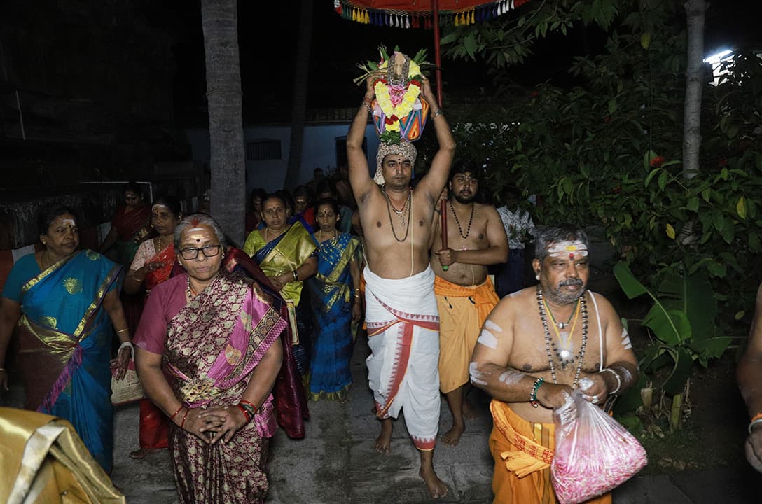 SreeMadam & Shaivam Org Presents Margazhi Grand Marghazhi Bhajanai Abhishega Aradhanai Samapthi Celebration – Sixth Year Celebration Ragaveshvarar Temple, Derisanamcope | 14-01-2026 - Image 2